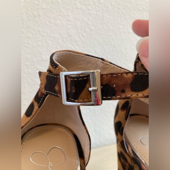 Jessica Simpson Brown Leopard Heels - Picture 9 of 10